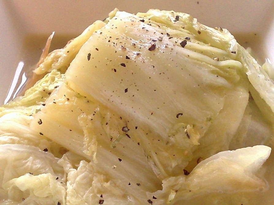 ル・クルーゼ❤白菜の水分だけのバター煮の画像