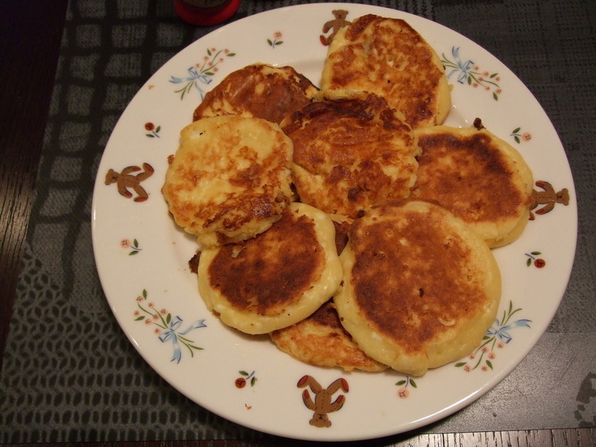 簡単ブリニ（ロシア風パンケーキ）レシピ