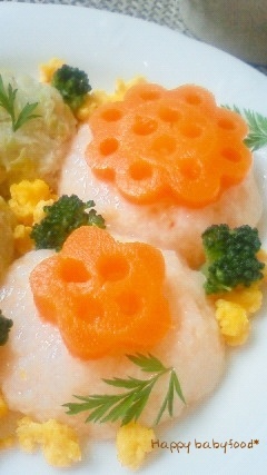 離乳食後期☆お花のトマト粥団子