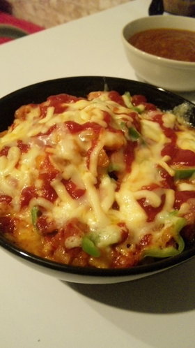冷蔵庫の余り物で!子供も大好き簡単ピザ丼