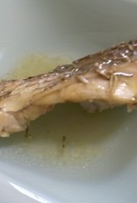 ル・クルーゼで鯛の香草蒸し焼き