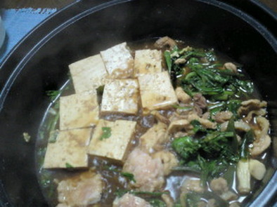 鶏肉･春菊･豆腐の甘辛煮の写真