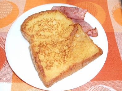 朝のフレンチトーストの写真
