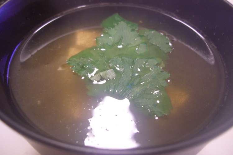 とろろ昆布とお豆腐のお吸い物 レシピ 作り方 By サキチップ クックパッド 簡単おいしいみんなのレシピが378万品
