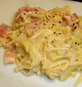 パスタいらずなエノキのカルボナーラ