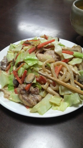 ポン酢マヨ♪とまらないとめられないうどん