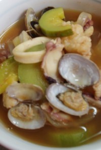 カプサイシンたっぷり海鮮スープ
