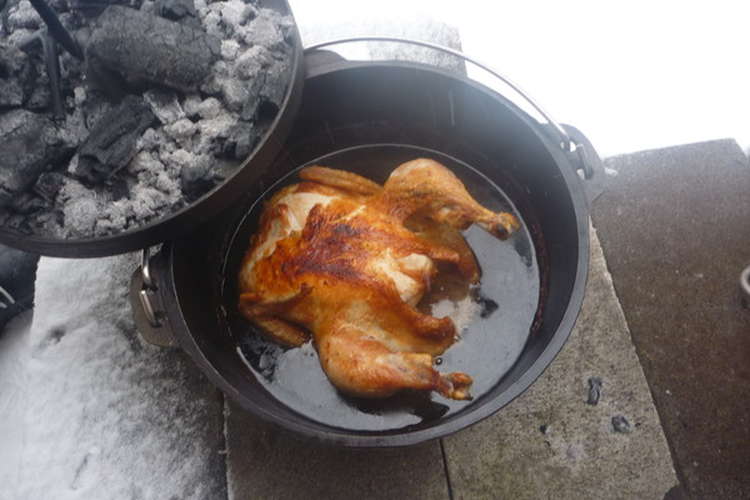 ダッチオーブンで鶏の半身揚げならぬ丸揚げ レシピ 作り方 By さくらムーン クックパッド