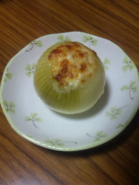 玉ねぎ丸ごとチーズ焼き
