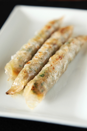 ライスペーパーで餃子スティック レシピ 作り方 By マユガリータ クックパッド 簡単おいしいみんなのレシピが352万品