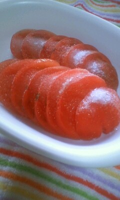 トマトの砂糖かけの画像