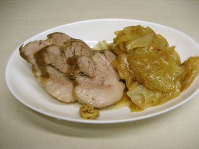 豚肩肉とキャベツの炒め煮の写真