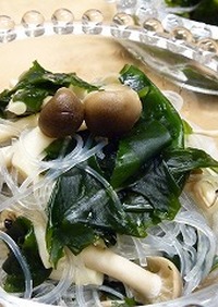 緑豆春雨としめじの海藻サラダ☆ダイエット