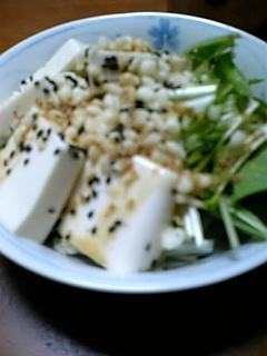 水菜と豆腐のサラダの画像
