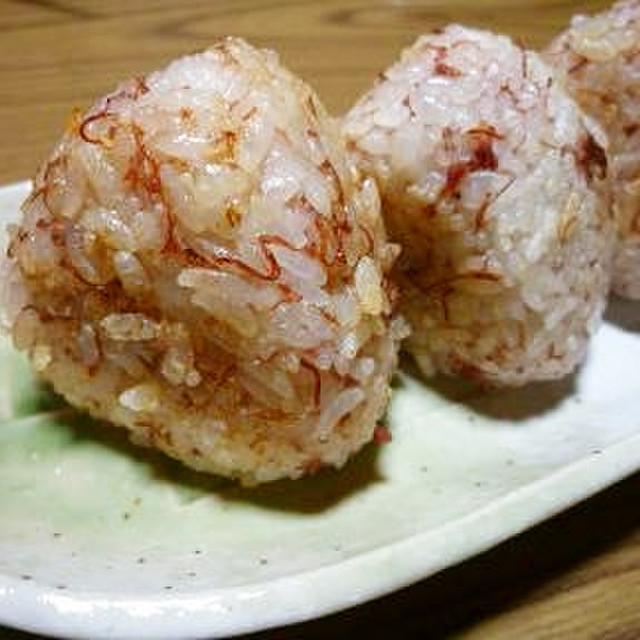 コンビーフの焼きおにぎり レシピ 作り方 By ろろすけ クックパッド 簡単おいしいみんなのレシピが360万品