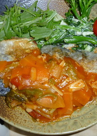 鯖の竜田揚げに野菜のトマト煮あんかけ