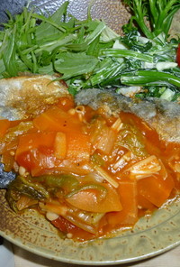 鯖の竜田揚げに野菜のトマト煮あんかけ