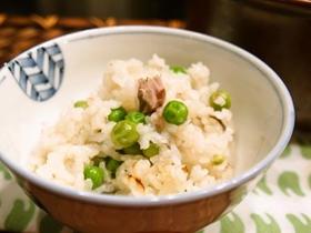 桜風味のグリーンピースご飯