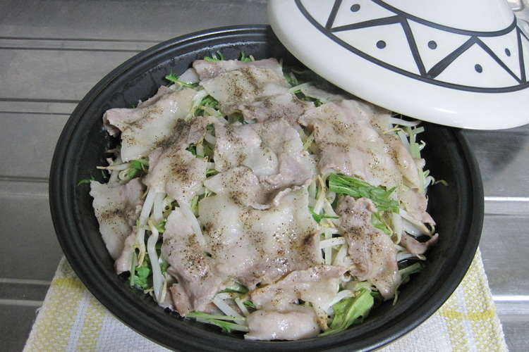 タジン鍋で豚バラ 野菜蒸し レシピ 作り方 By ぴよぴよねこ クックパッド