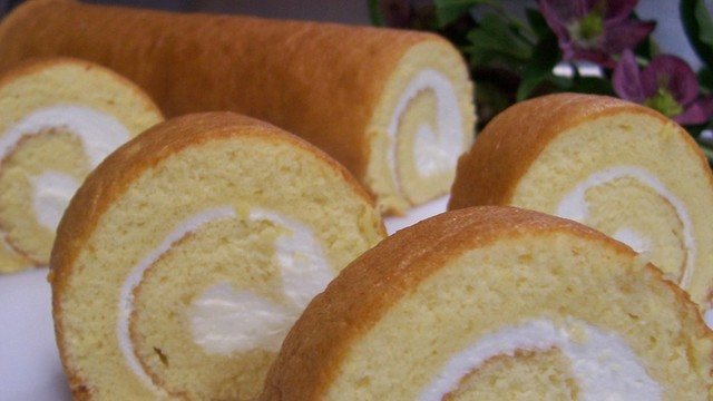 メープルシロップdeしっとりロールケーキ レシピ 作り方 By ハムまき クックパッド 簡単おいしいみんなのレシピが360万品