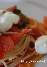 トマトとモッツァレッラのスパゲティー