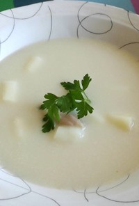 贅沢なホワイトアスパラのポタージュスープ