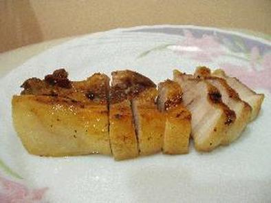 カリカリ皮の焼豚の写真