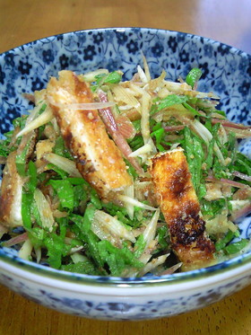 みょうがとしそと油揚げのごま和え