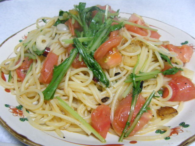 トマトと水菜のペペロンチーノの画像
