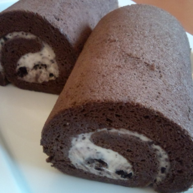 クッキー クリームチーズロールケーキ レシピ 作り方 By ｍｉｙａｃｏ クックパッド 簡単おいしいみんなのレシピが365万品