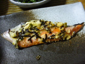 鮭の昆布マヨソース焼き