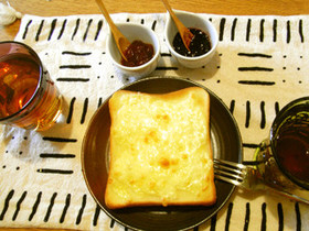 はちみつチーズトースト♪朝食の定番