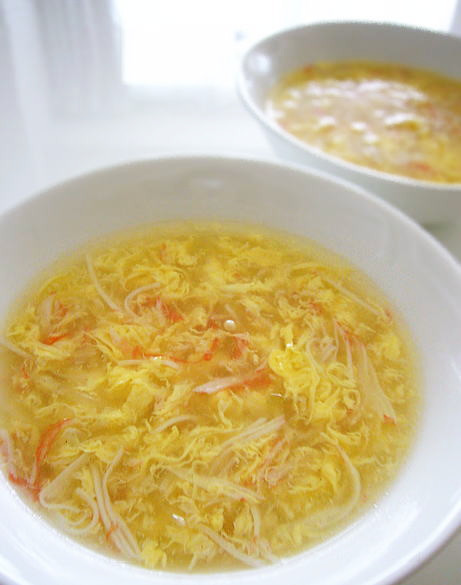 簡単✿カニカマとフワフワ卵の中華風スープの画像