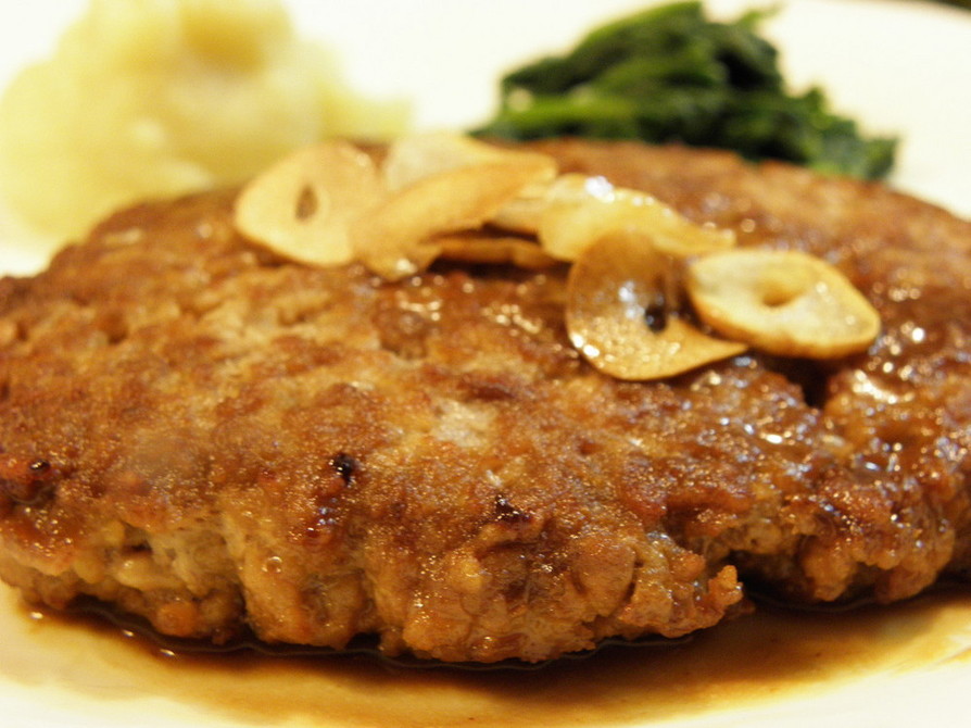 ひき肉のステーキ☆バター醤油味の画像