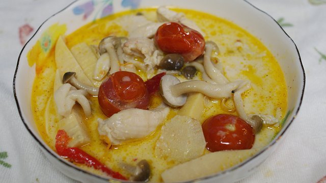 トムカーガイ 鶏肉のココナッツスープ レシピ 作り方 By Ikephoto クックパッド 簡単おいしいみんなのレシピが365万品