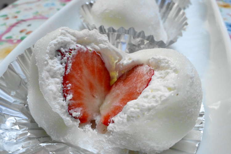 やっぱり美味しい 生クリーム苺大福 レシピ 作り方 By Monchanママ クックパッド 簡単おいしいみんなのレシピが356万品