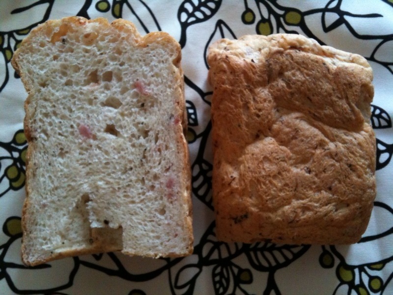 HB 黒胡椒とベーコンのパン（米粉配合）の画像