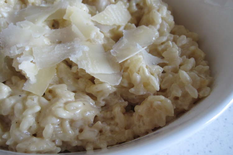 主婦のお昼ご飯に 簡単和風チーズリゾット レシピ 作り方 By Mainoli クックパッド 簡単おいしいみんなのレシピが359万品