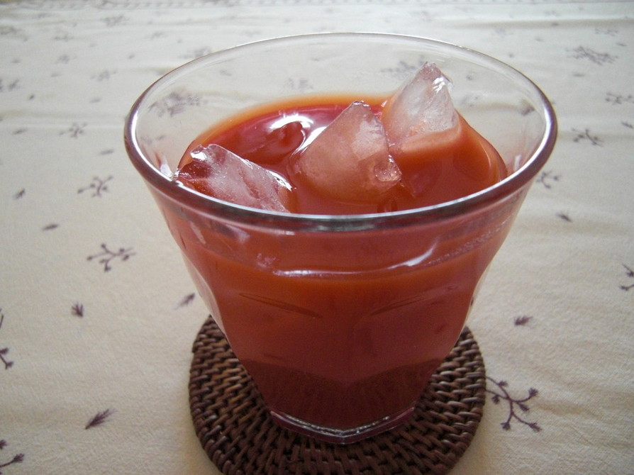 意外と合う♪梅シロップ+トマトジュース　の画像