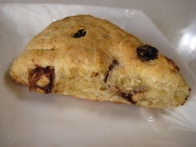 簡単!早い!スタバ風チョコ豆腐スコーン