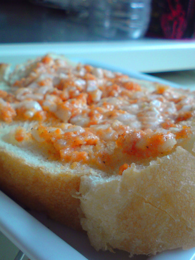 朝食簡単5分☆鮭フレークトースト●鮭マヨの写真