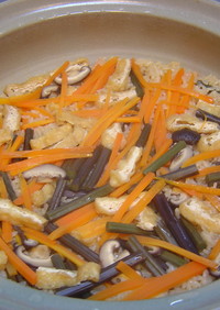 土鍋で作るわらびの炊き込みご飯