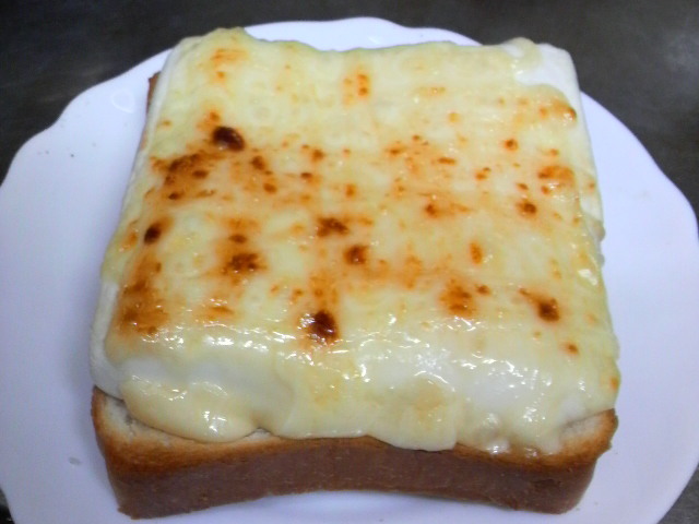 ふわとろ〜♪納豆はんぺんチーズトーストの画像