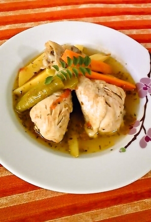 トルコの家庭料理☆野菜たっぷり鶏の煮物の画像