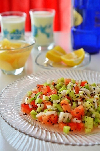 トルコの家庭料理☆夏のバジルのサラダの画像