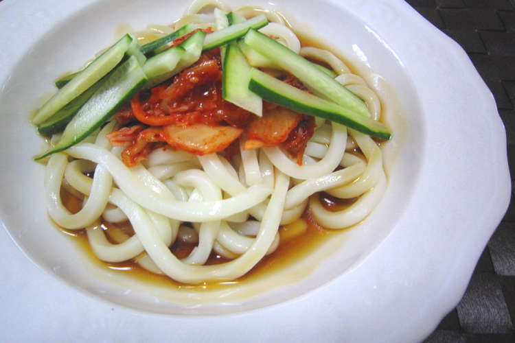 冷麺風 あっと言う間キムチうどん レシピ 作り方 By まろう クックパッド 簡単おいしいみんなのレシピが355万品