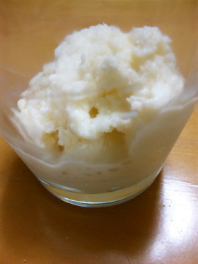 牛乳とスキムミルクで低カロ☆バニラアイス