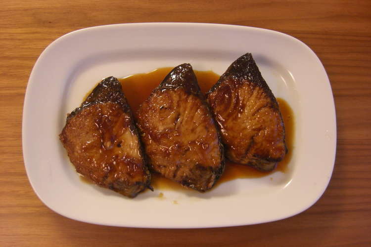 簡単 ぶりの照り焼き にんにく風味 レシピ 作り方 By Haruyuuまま クックパッド 簡単おいしいみんなのレシピが362万品