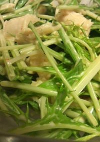 桃屋の｢キムチの素｣で水菜と帆立のサラダ
