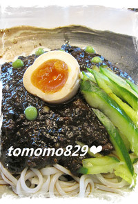 ☆韓国の黒～いジャージャー麺(◔‿◔)☆